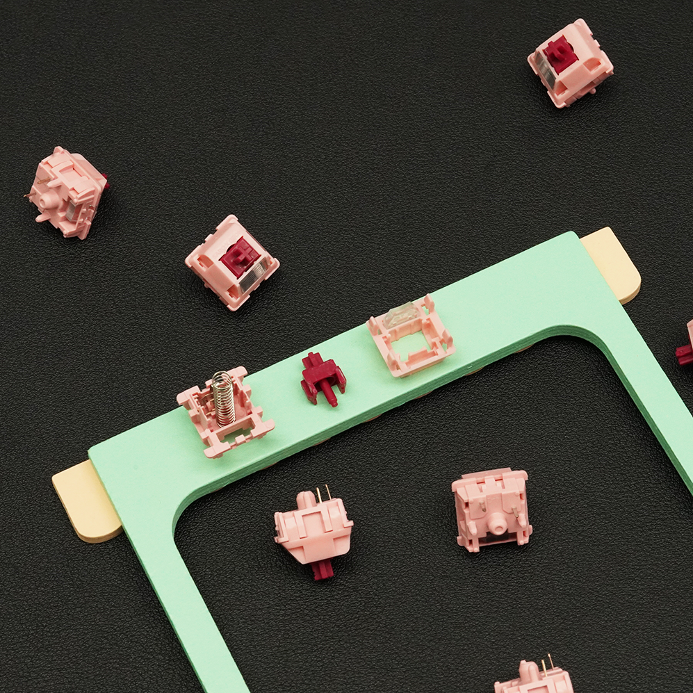 Sarokeys Strawberry Wine V2 | Linear Switch Review