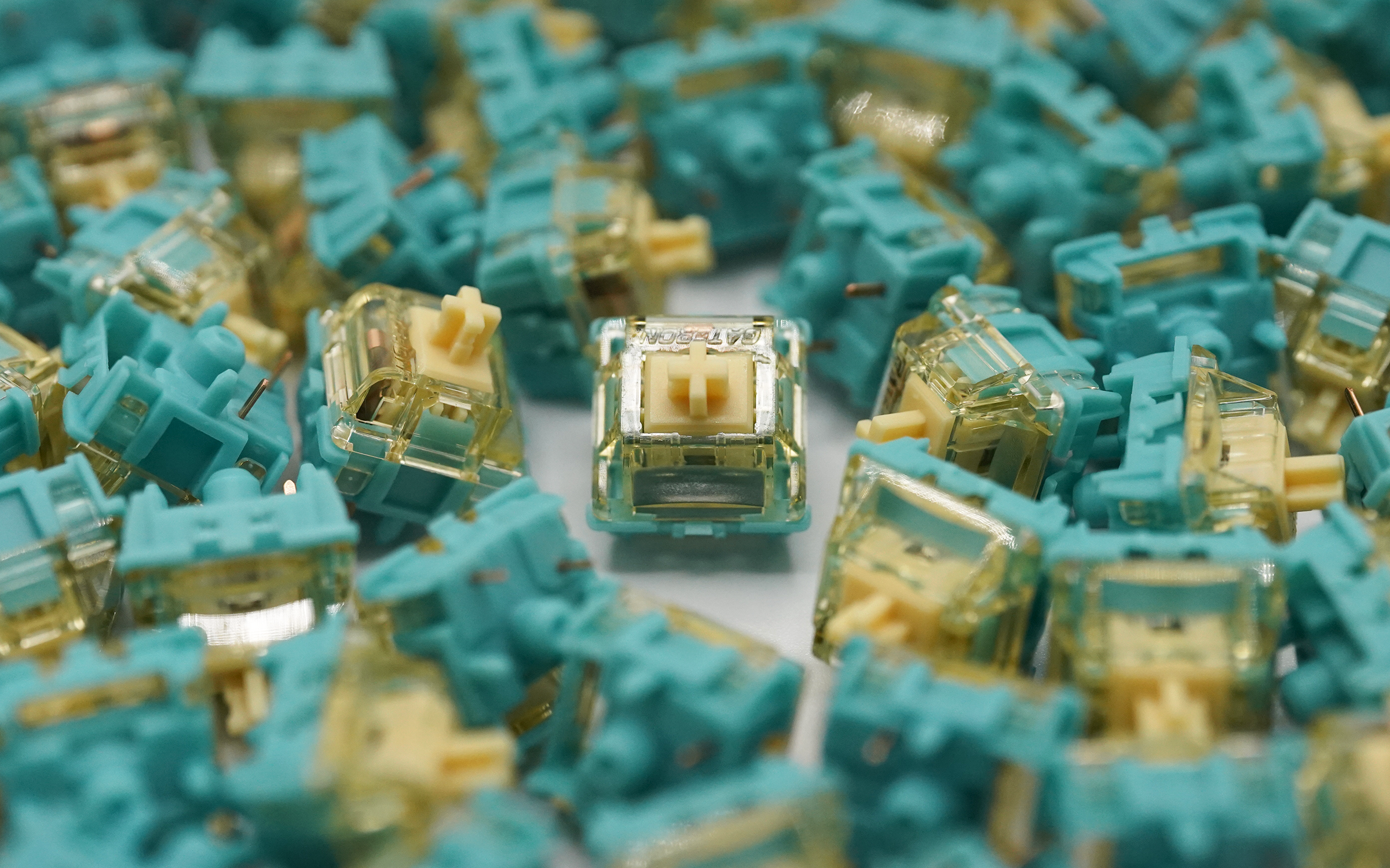 Gateron Dual-rail Lunar Probe Linear Switches