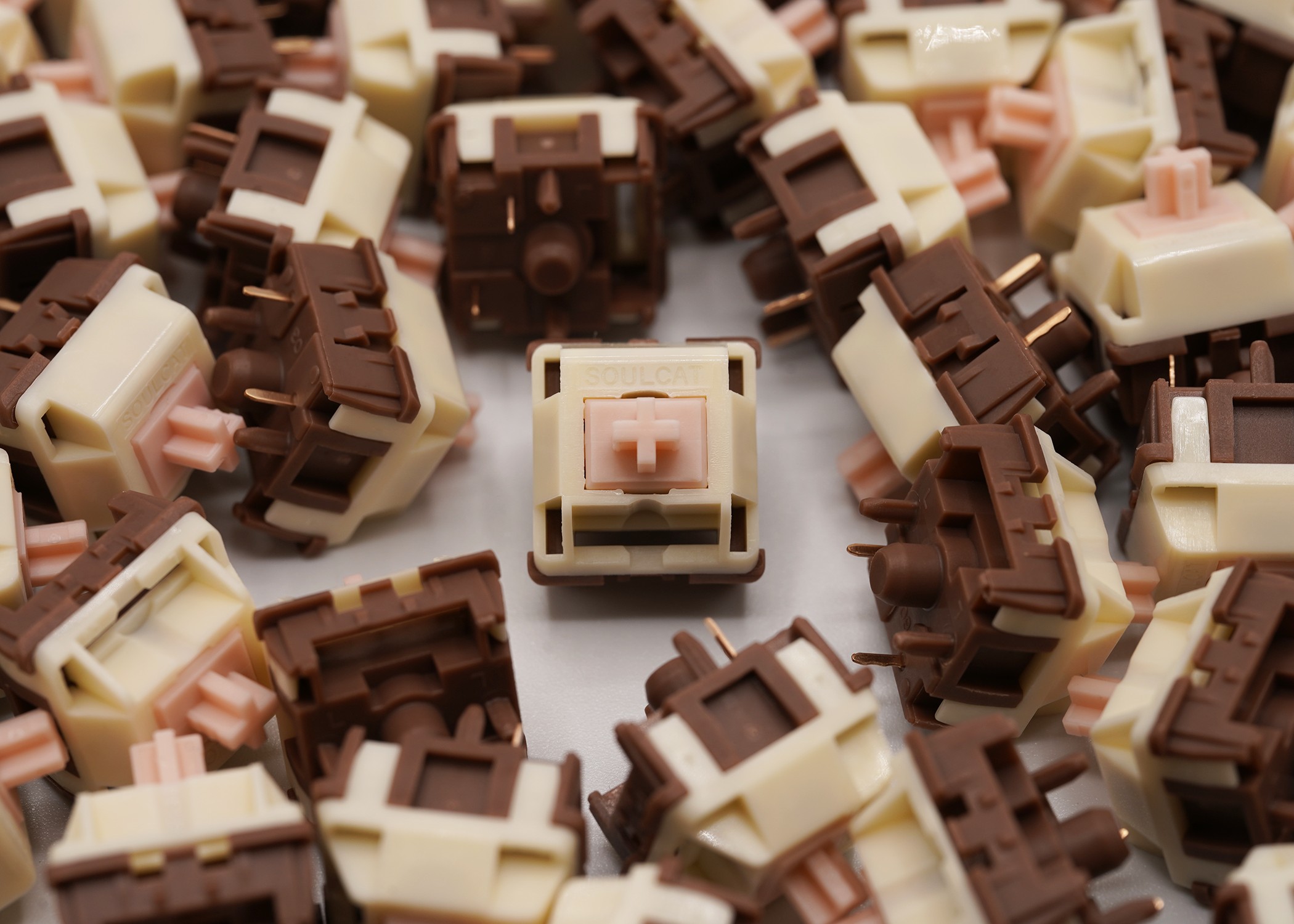 HMX Poro Linear Switches