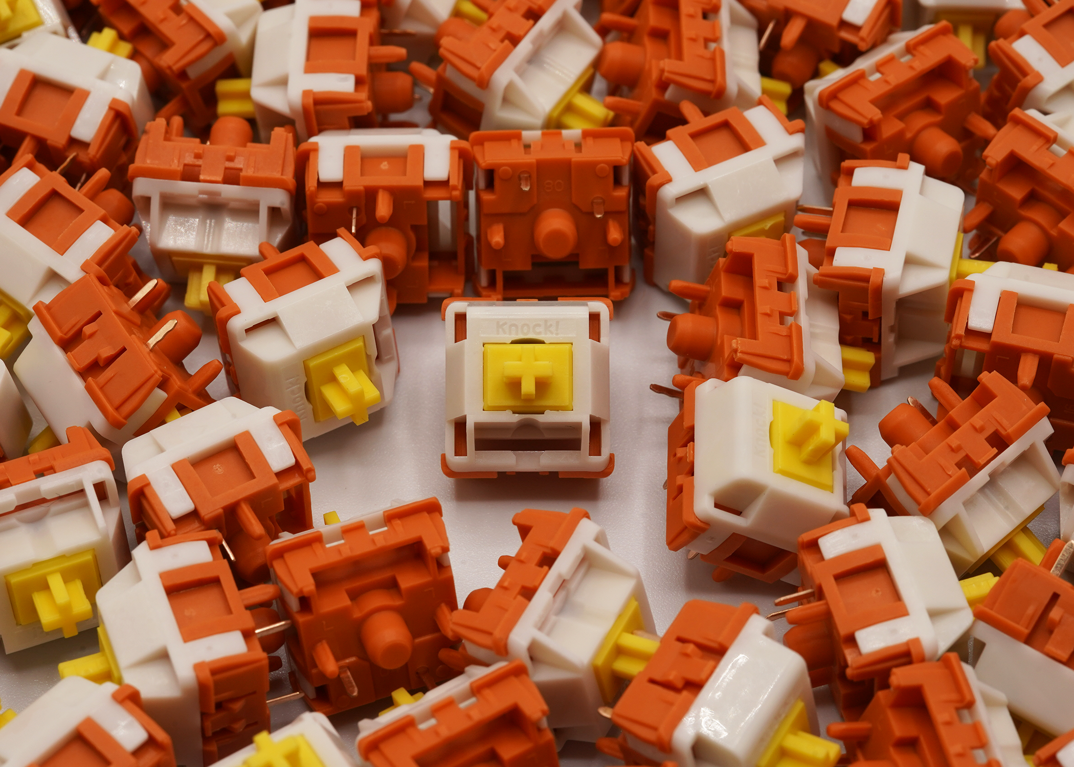 HMX Sunset Gleam Linear Switches