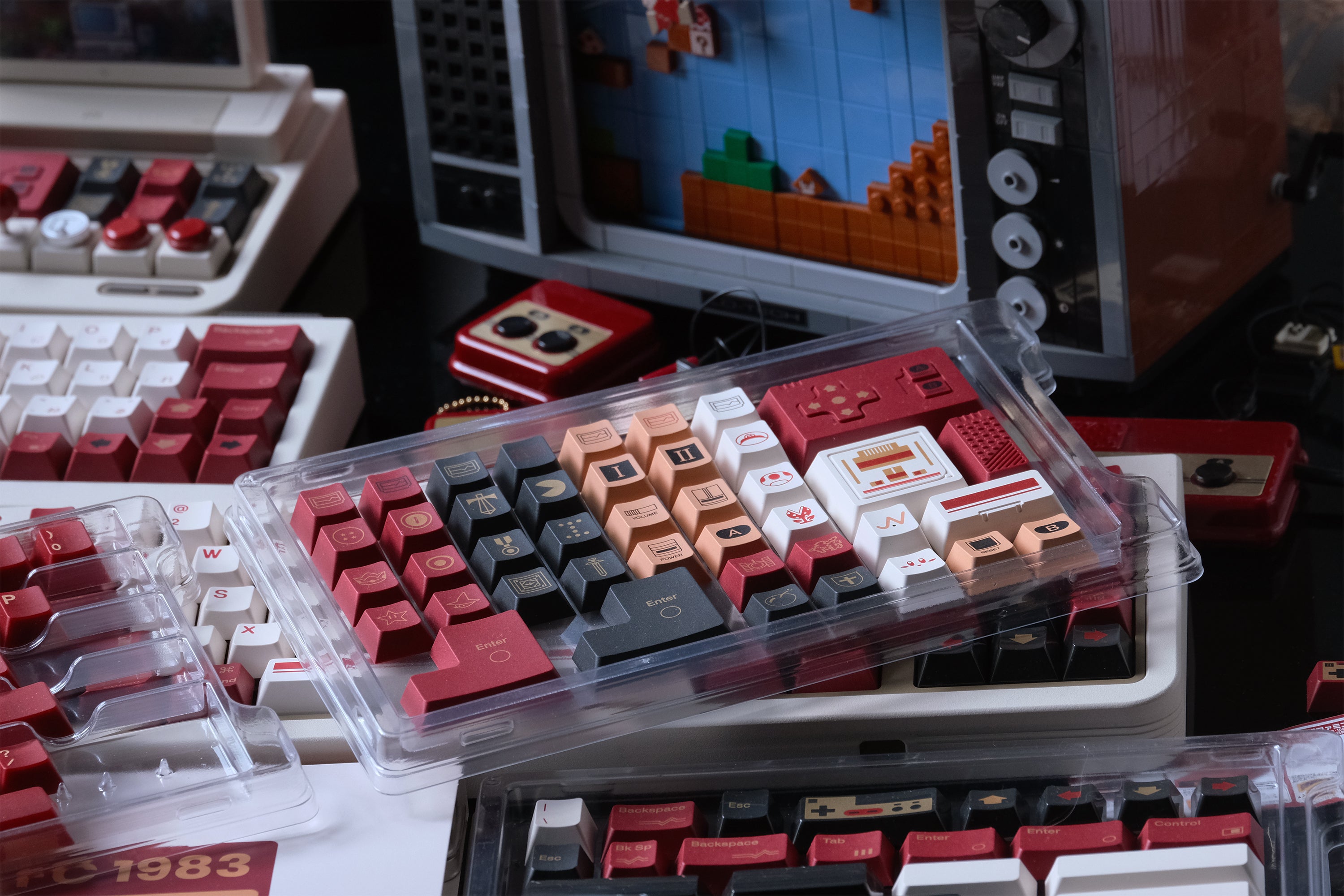 80Retros FC1983 Keycaps – PBT Cherry Profile Keycap Set (All in One)