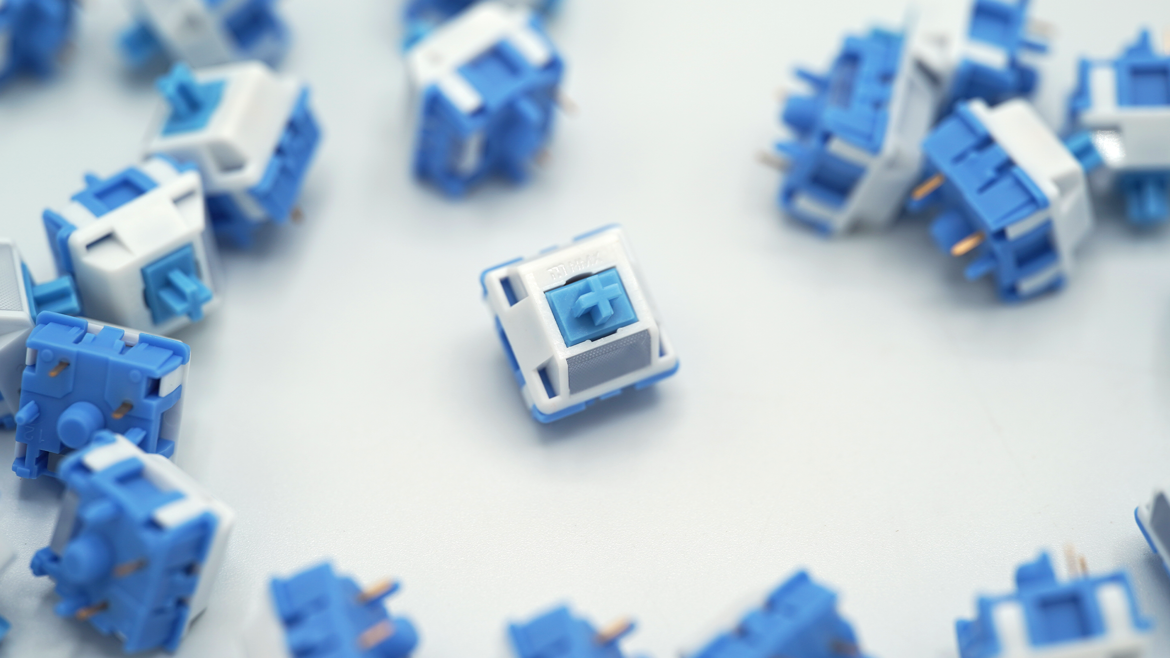 HMX Cloud V2 Linear Switches