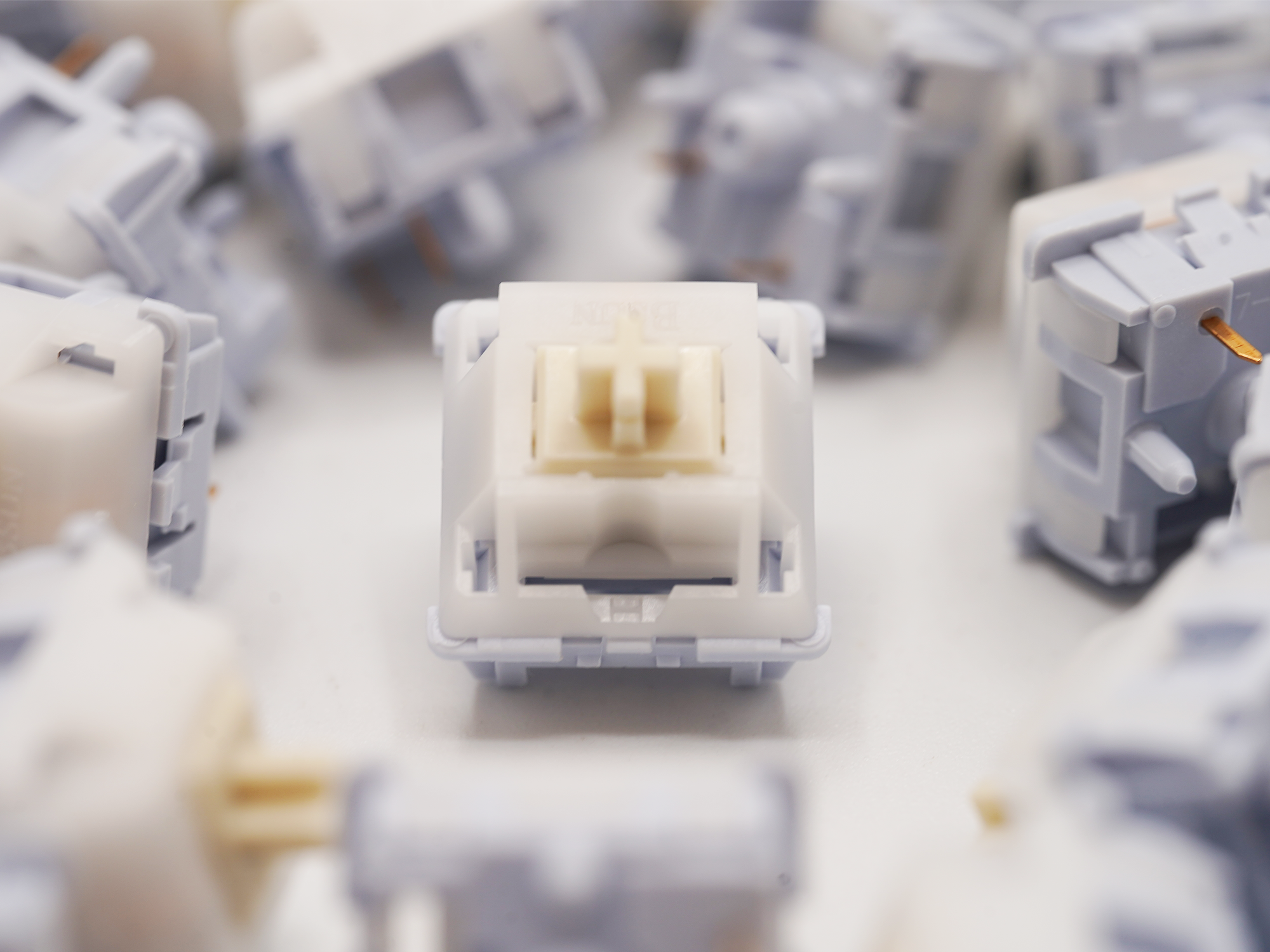 BSUN Flash Linear Switches