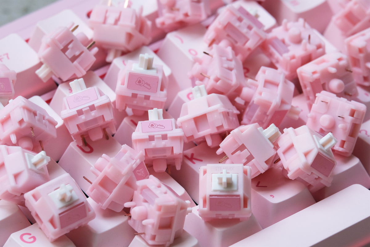 80Retros x HMX Blush Charm Linear Switches