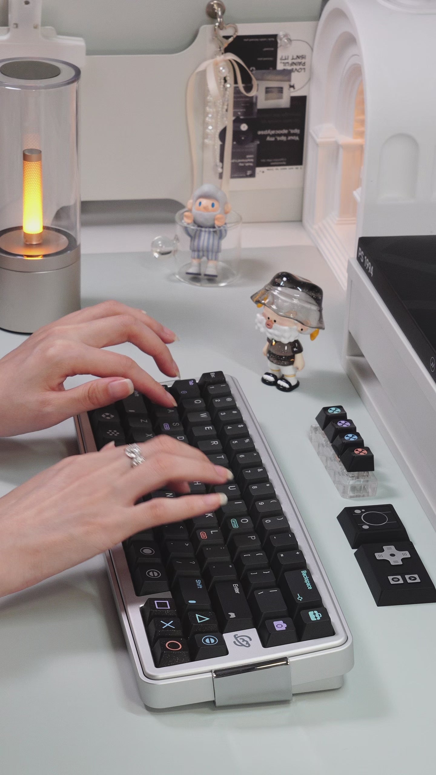 80Retros PS1994 Keycaps Black and Silver – Cherry Profile All in One Set