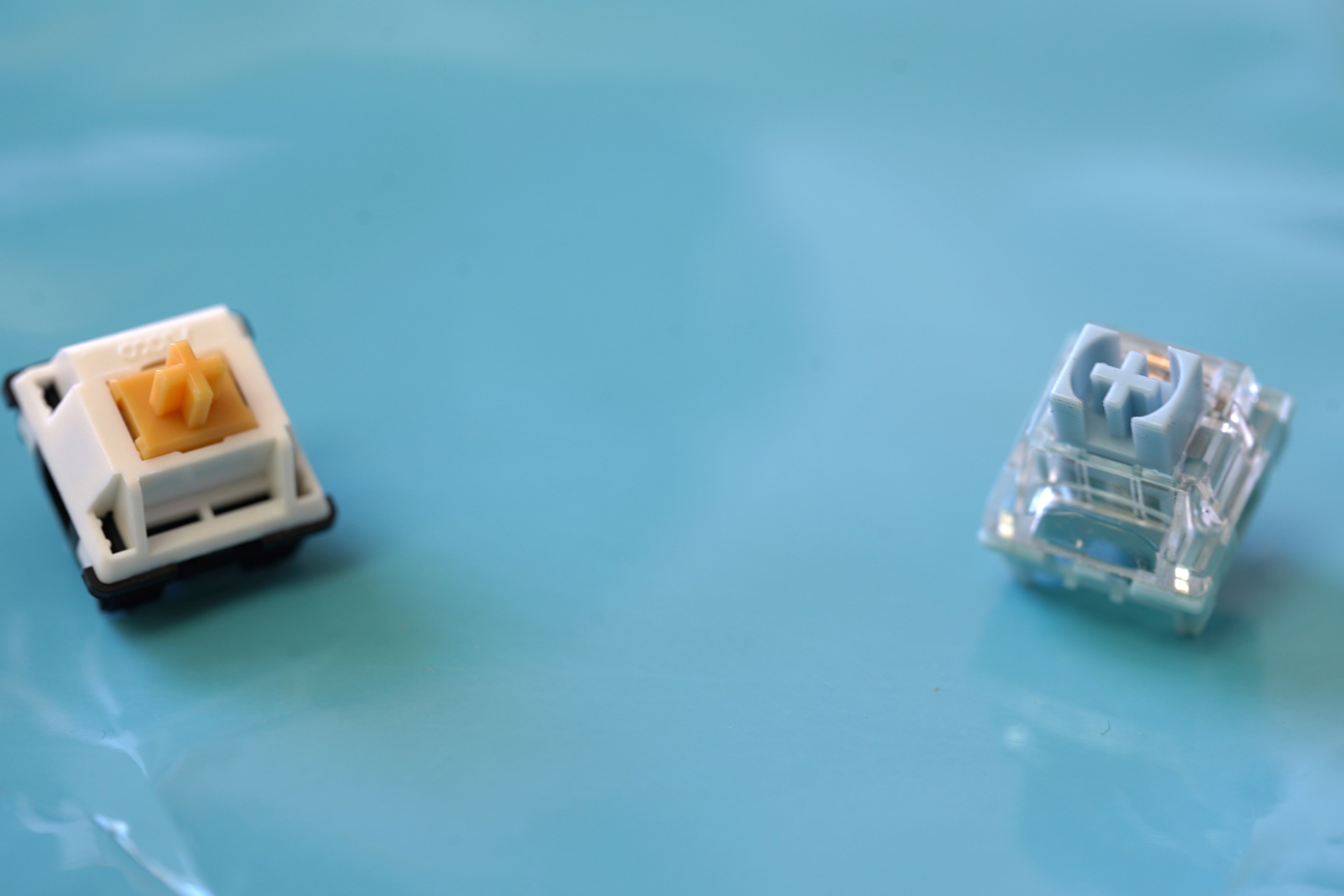 TTC Bluish White vs Akko Penguin - Which Silent Switches Is for You?
