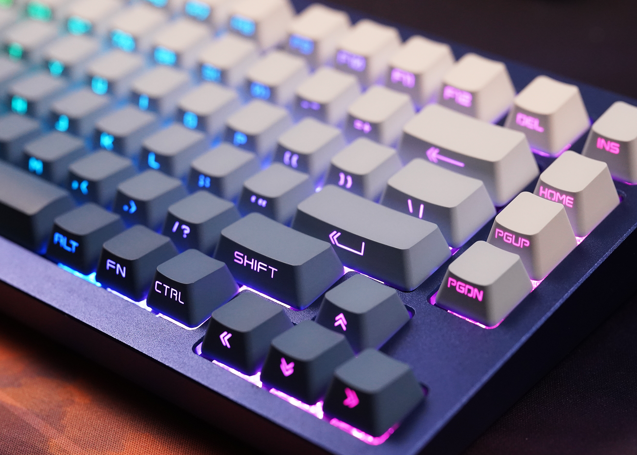 JKDK Studio Blue Gradient Keycaps Side Print Keycap Set | 134-Key RGB Compatible