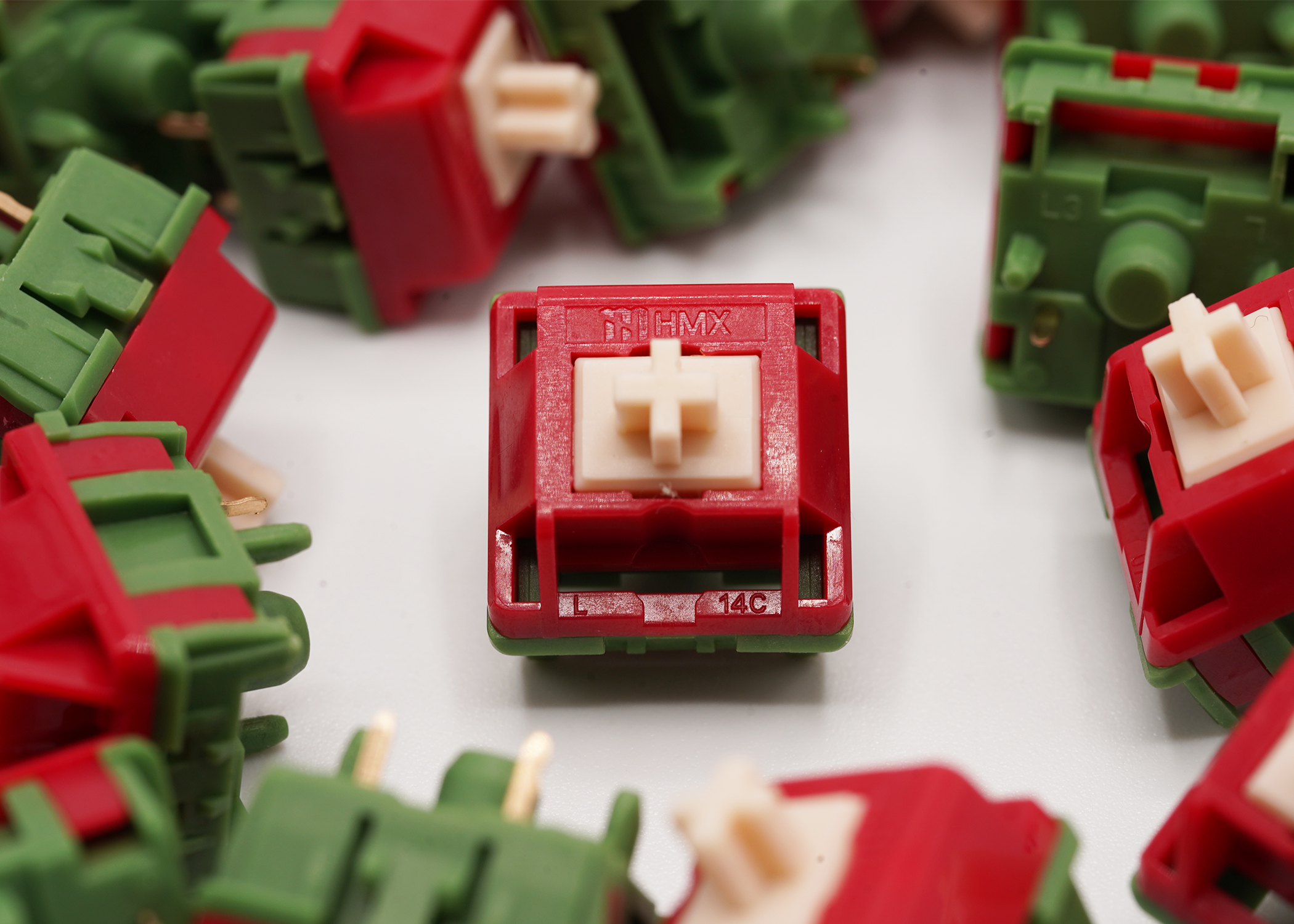 HMX x 80Retros XMAS Switches