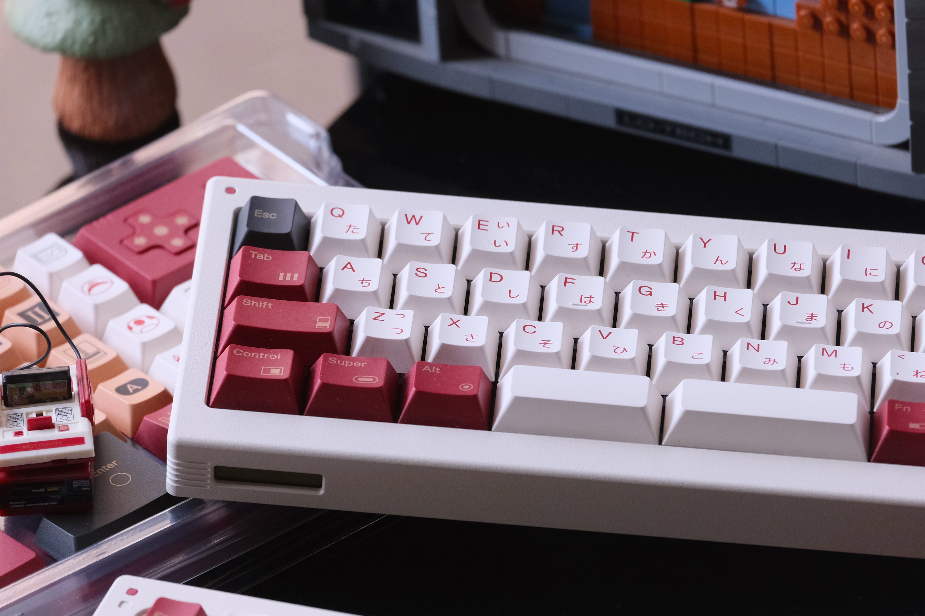 80Retros FC1983 Keycaps – PBT Cherry Profile Keycap Set (All in One)