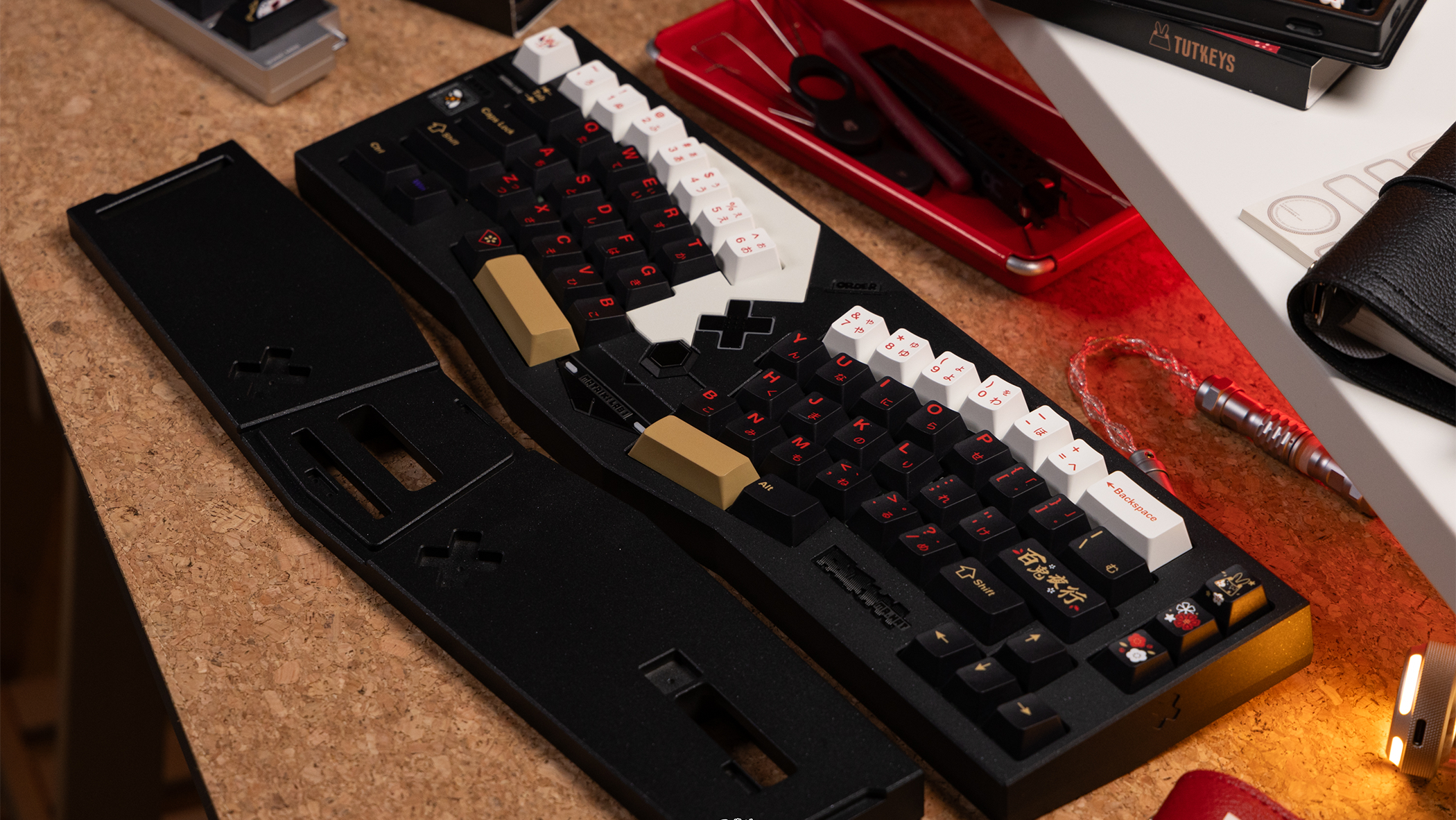 TUTKEYS AC Red Fox Keycaps
