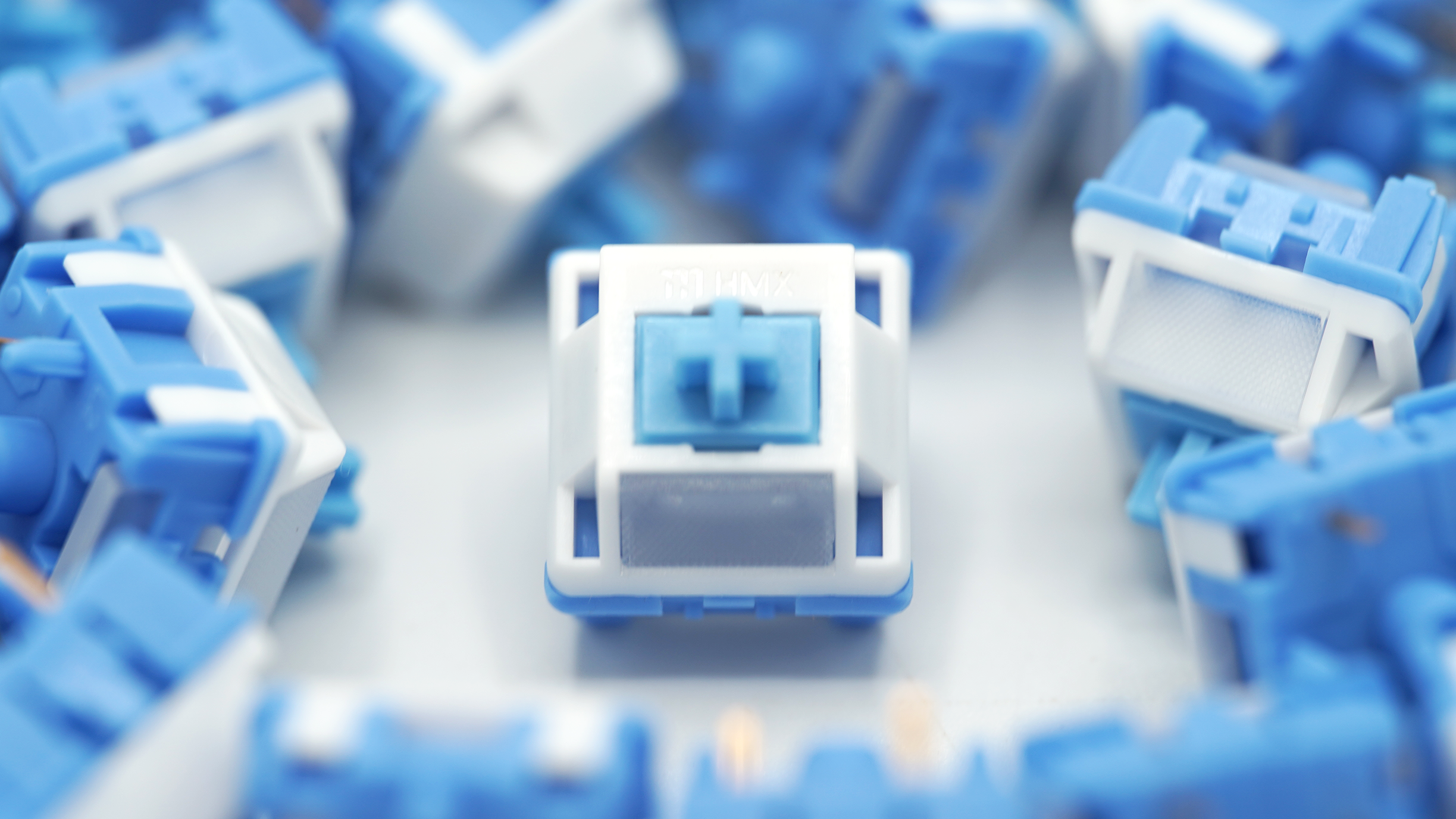 HMX Cloud V2 Linear Switches