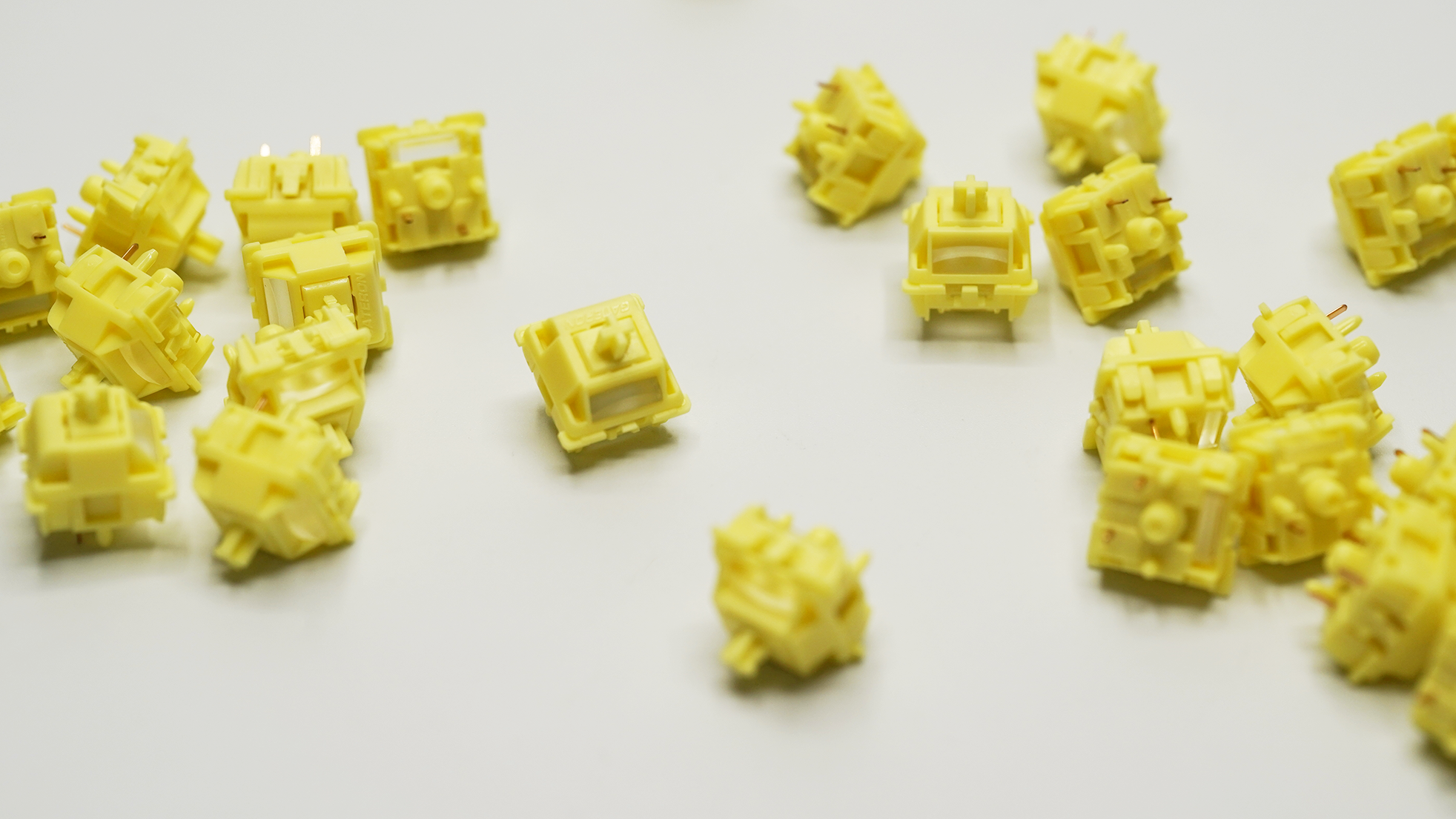 Gateron Full POM Smoothie Banana Tactile Switches (10PCS)