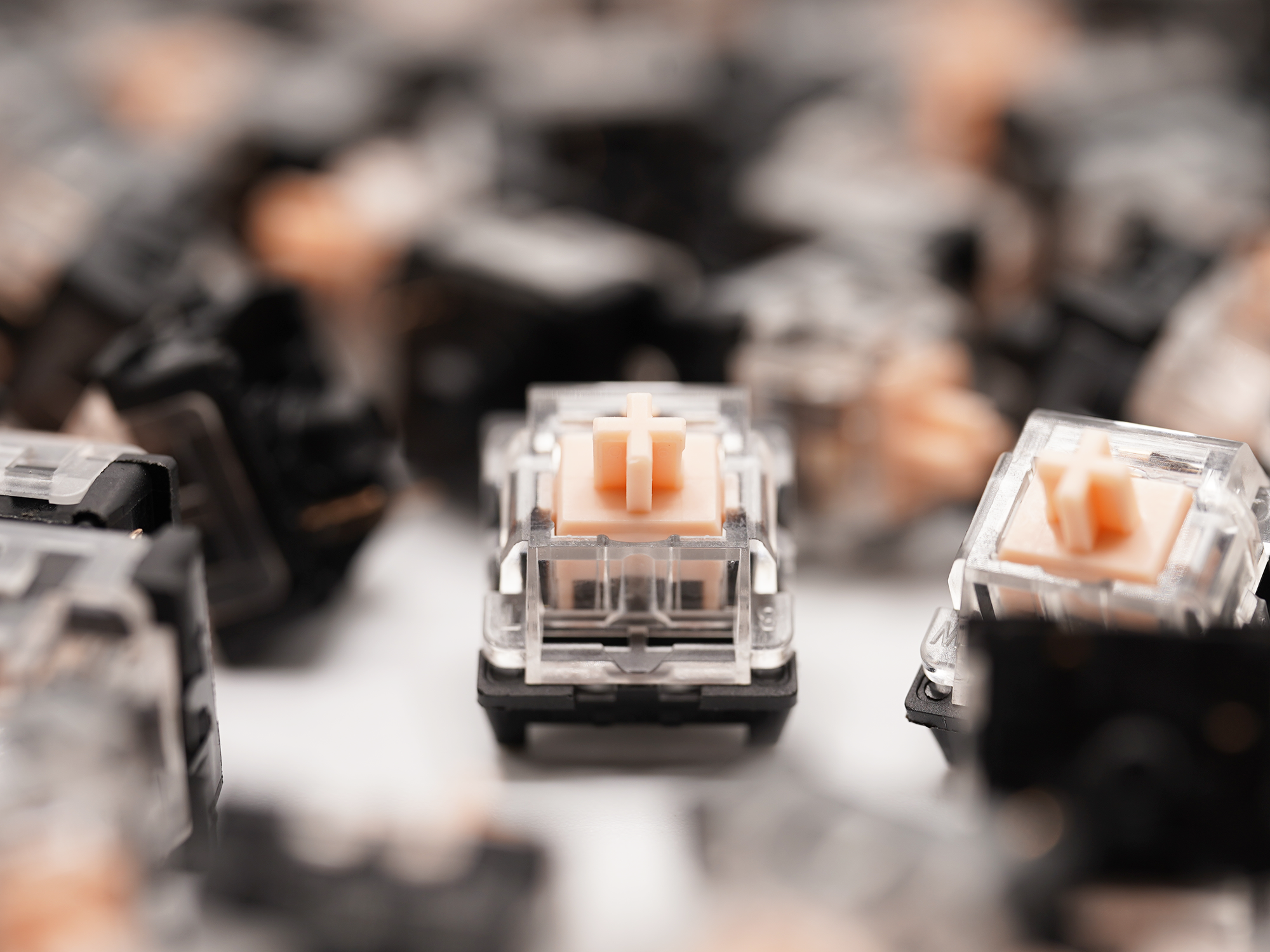 BSUN Momo Linear Switches