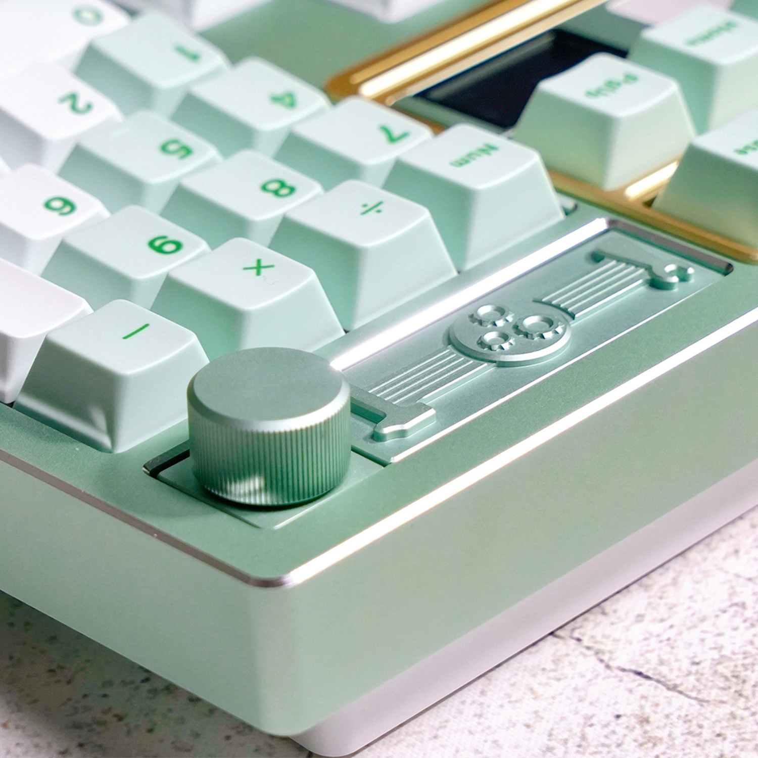 Feker G108 Full-Size Aluminum Mechanical Keyboard