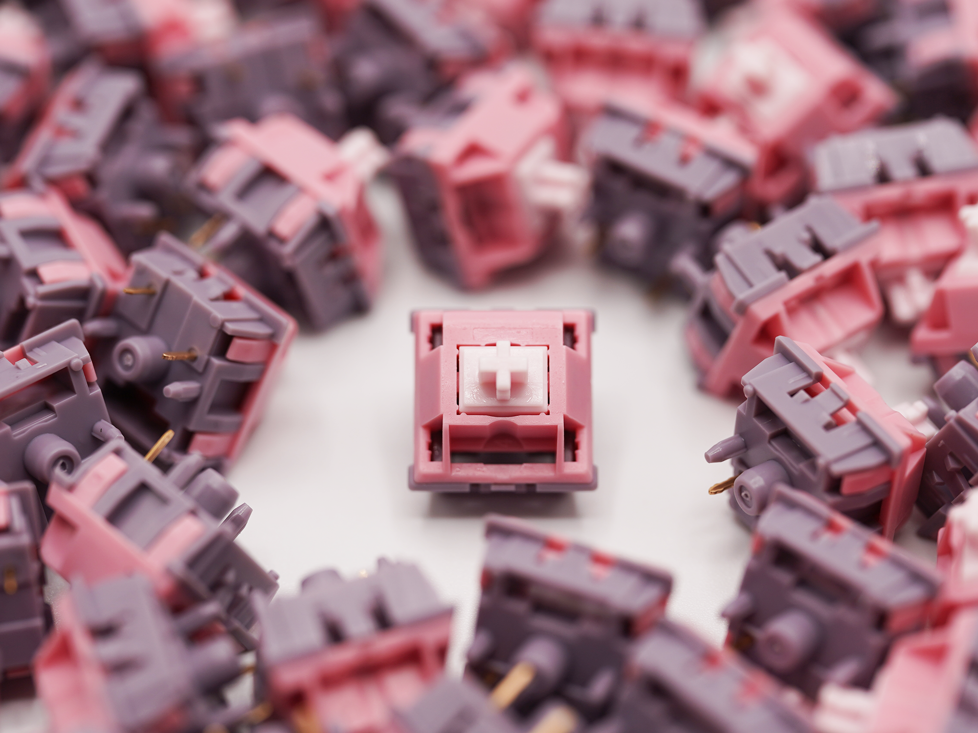 Keygeek Tipsy Red (Blush) Linear Switches