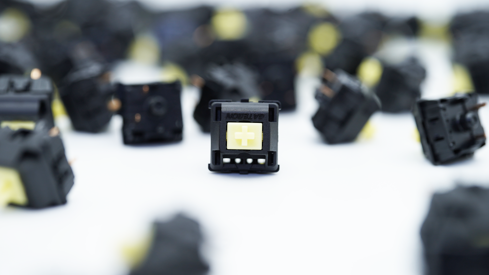 Gateron Oil King Heavy Tactile Switches (10PCS)