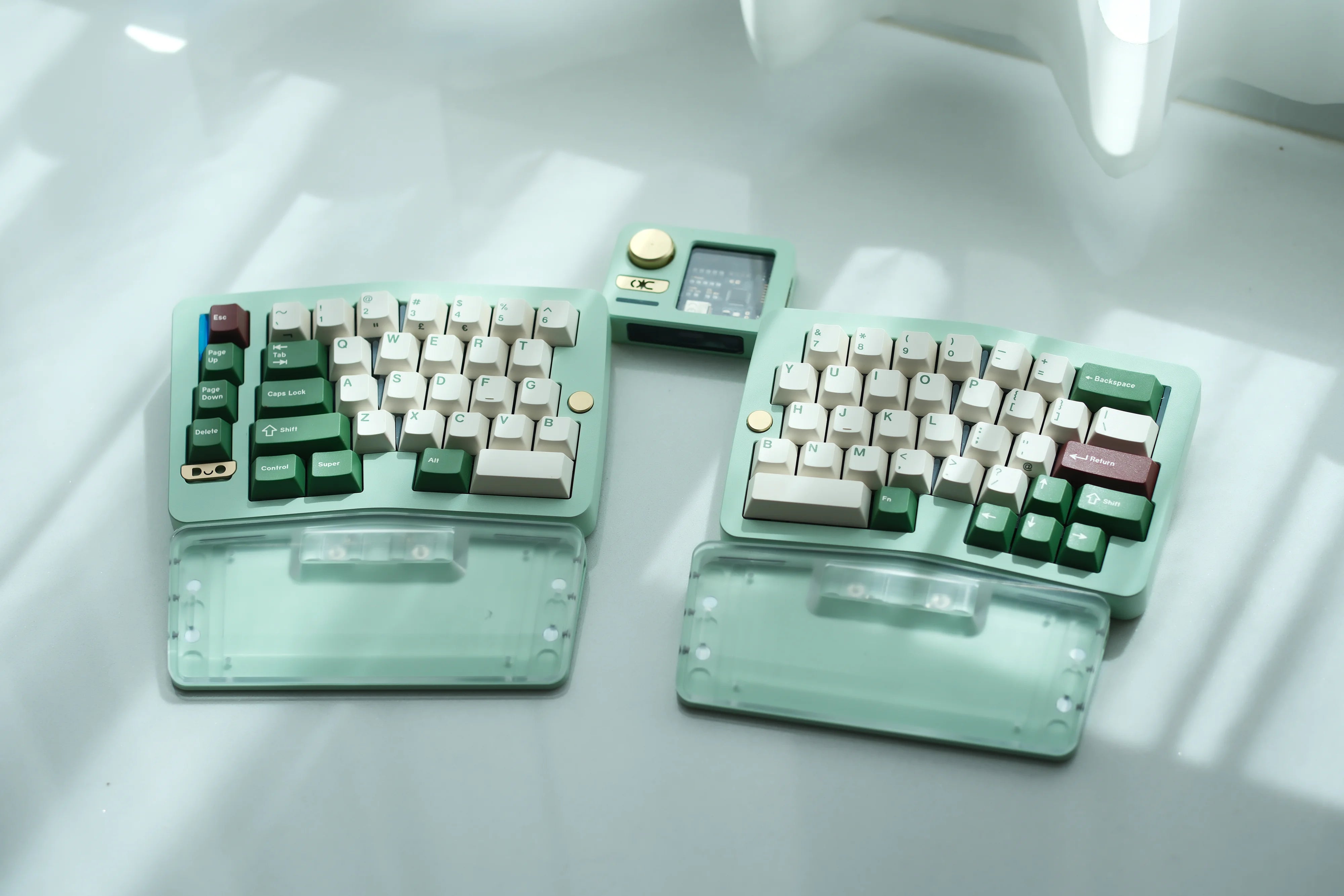 Qwertykeys QK Alice Duo - Split Ergonomic Mechanical Keyboard Green